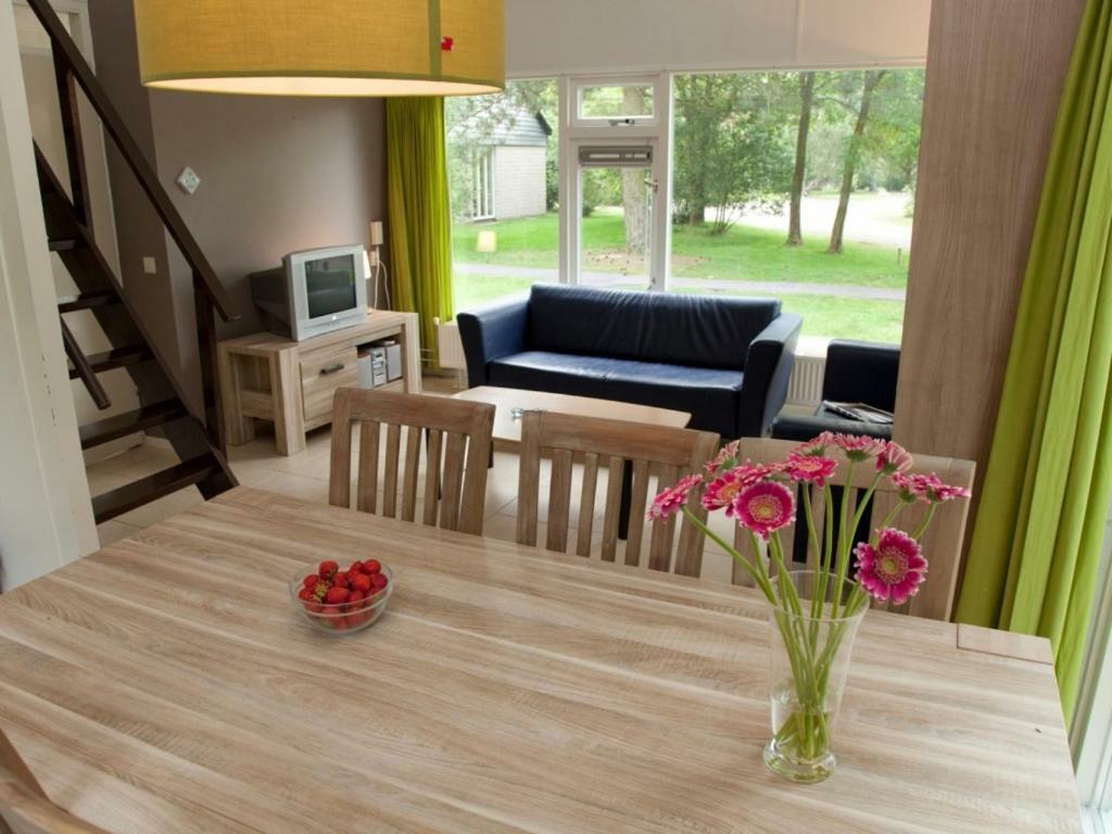 Landal De Bloemert Hotel Zuidlaren Esterno foto